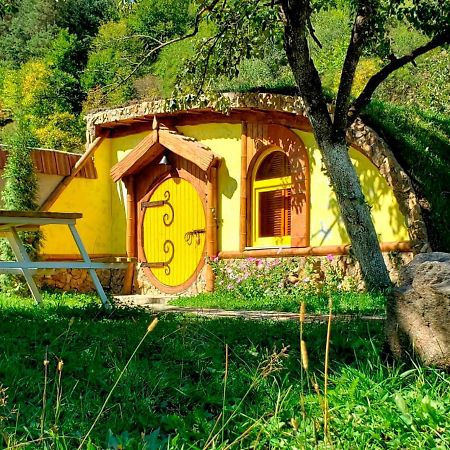 ホテル Cozy House ディリジャン エクステリア 写真