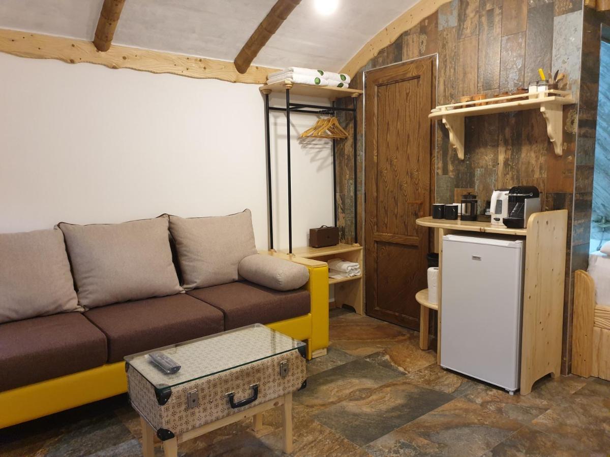 ホテル Cozy House ディリジャン エクステリア 写真