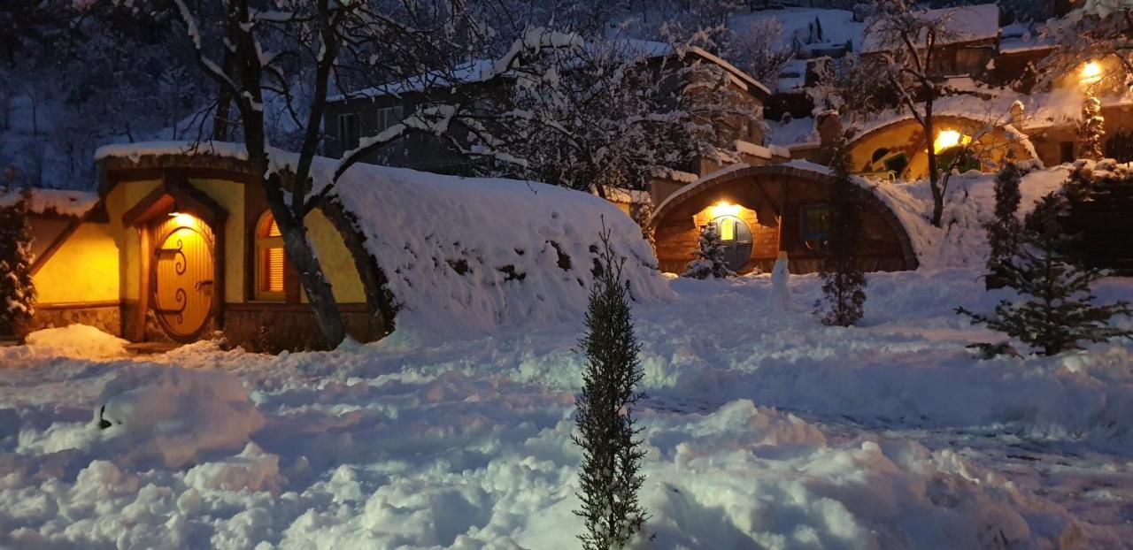 ホテル Cozy House ディリジャン エクステリア 写真