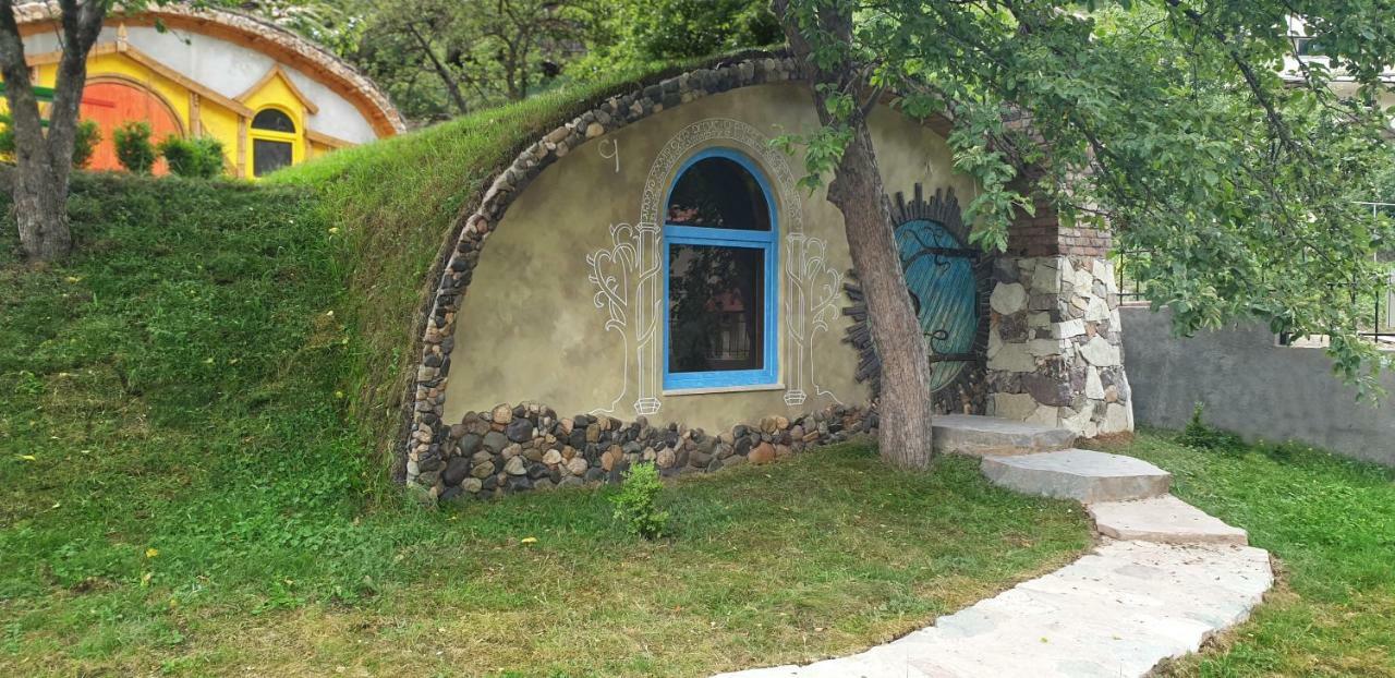 ホテル Cozy House ディリジャン エクステリア 写真