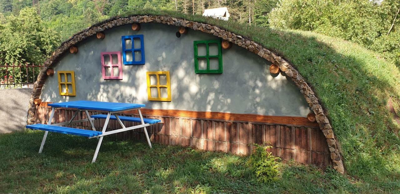 ホテル Cozy House ディリジャン エクステリア 写真